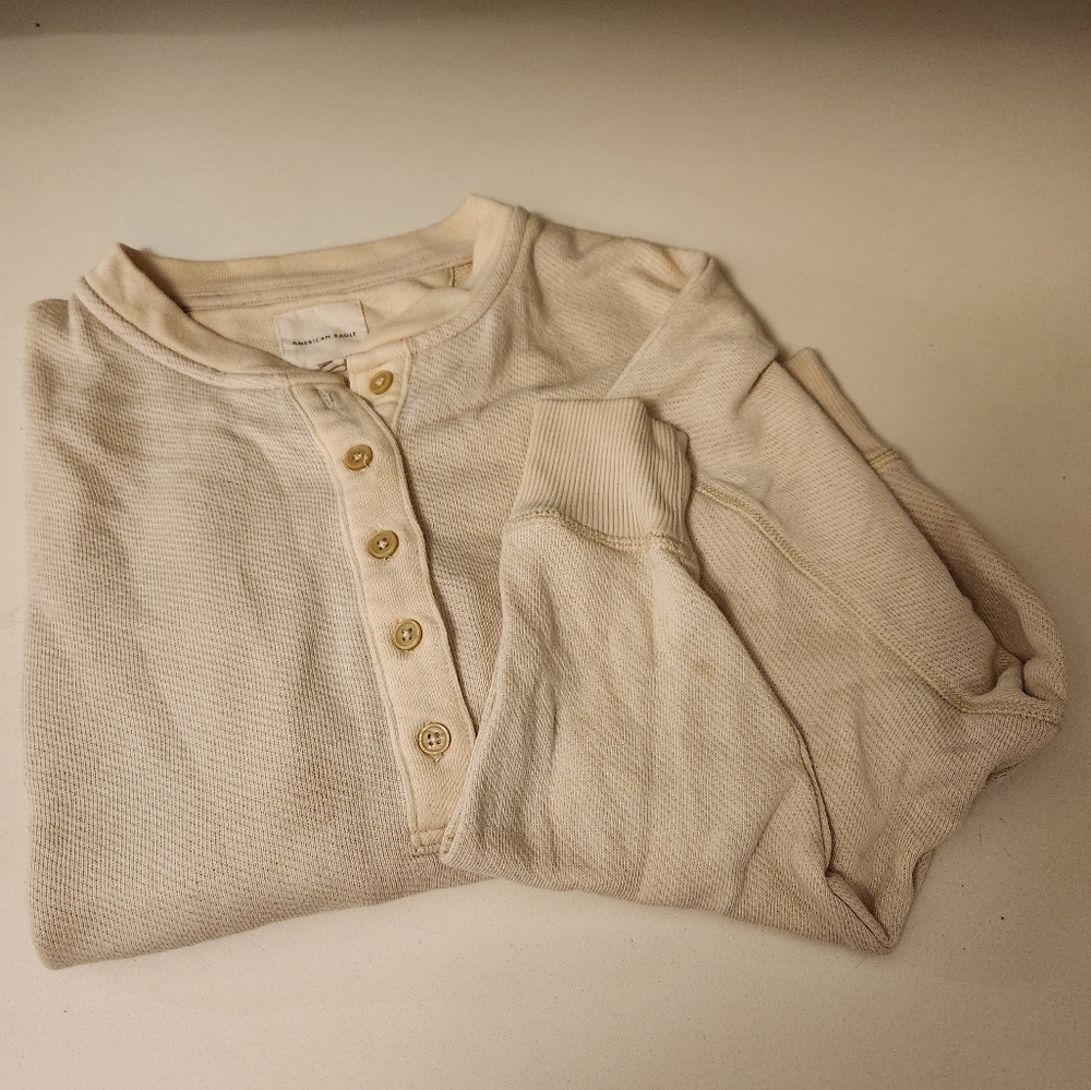 American Eagle Cream Henley Sweatshirt